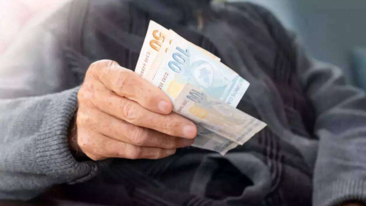 SGK uzmanı İsa Karakaş tek tek hesapladı: SSK, Bağ-Kur ve memur emeklisinin ocakta alacağı zammı duyurdu 5